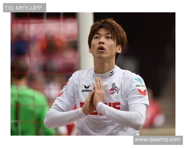 日本足球球星的风采与成就盘点：从武藤嘉纪到香川真司的足球之路